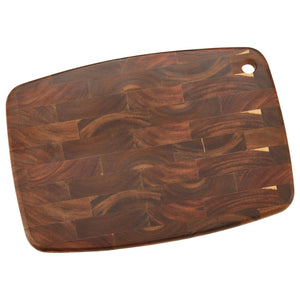 MENUEATER wooden cutting board 28x40 cm with rich wood grain and practical hanging hole
